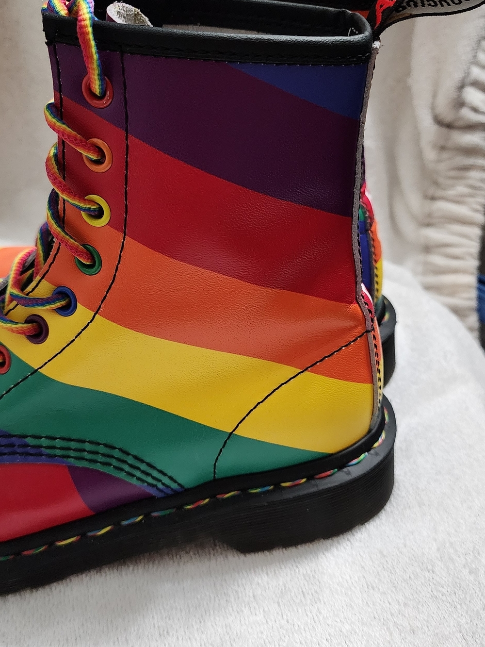 DR. MARTENS Rainbow Striped Women's Lace-Up Boots - Multi USW6 USM5 UK4 EU37 - Picture 10 of 14